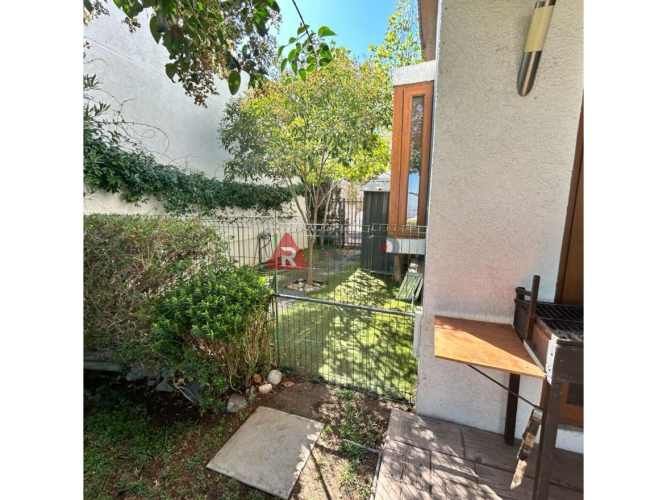 VENTA CASA EN ÁLVARO CASANOVA, PEÑALOLÉN