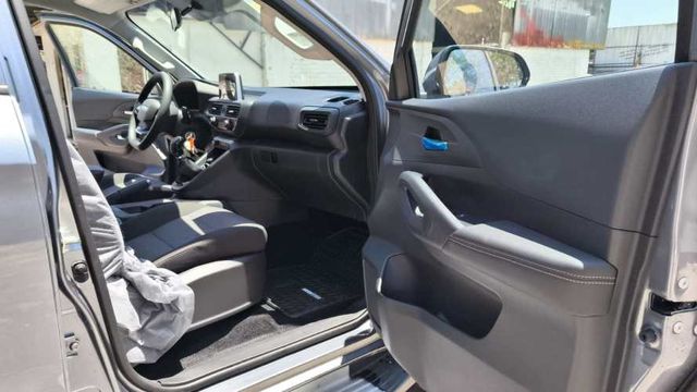 CHANGAN HUNTER MT GRIS AÑO 2024