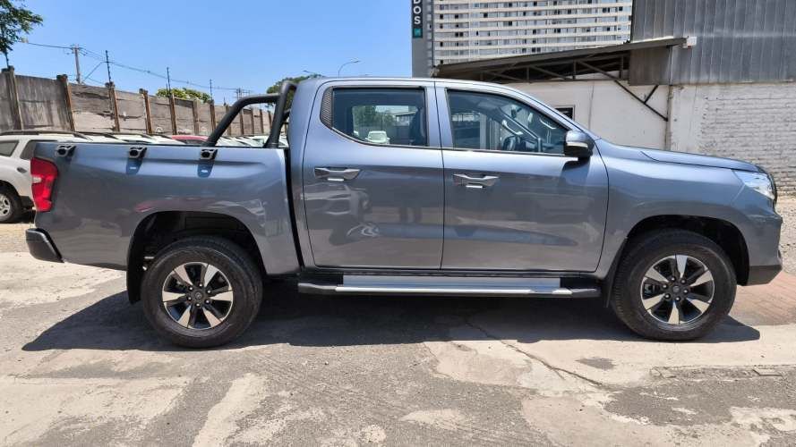 CHANGAN HUNTER MT GRIS AÑO 2024