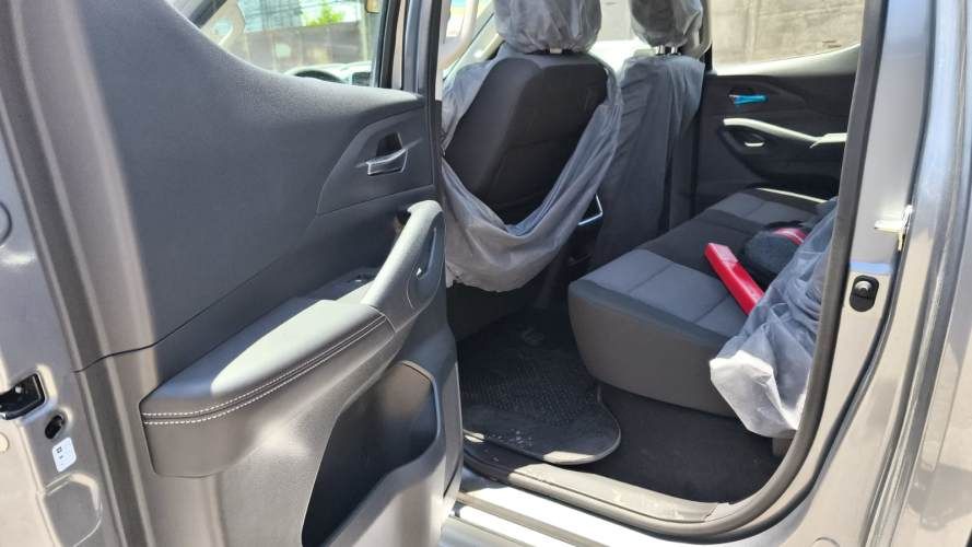 CHANGAN HUNTER MT GRIS AÑO 2024