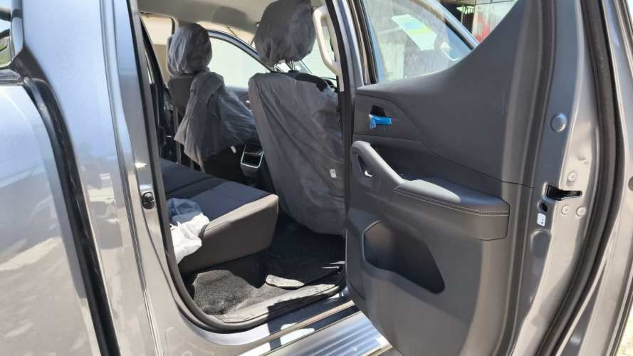 CHANGAN HUNTER MT GRIS AÑO 2024