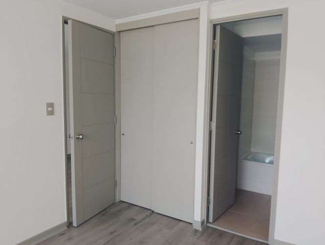 Se arrienda depto 1D+1B en Santiago Centro, cerca a metro Cumming.