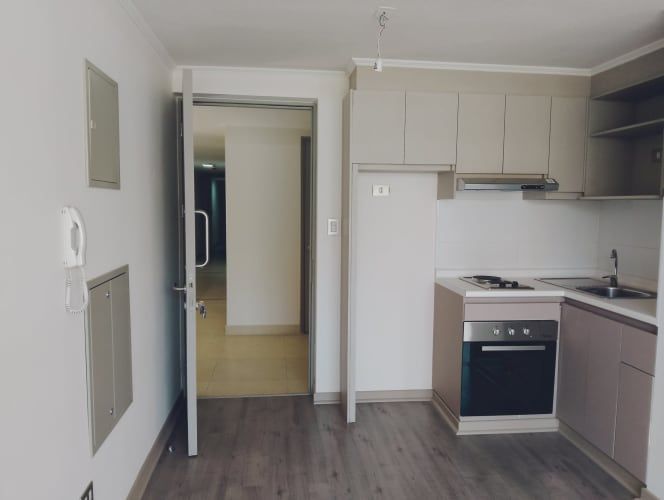 Se arrienda depto 1D+1B en Santiago Centro, cerca a metro Cumming.