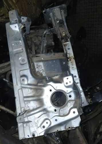 Punta de chasis Mazda