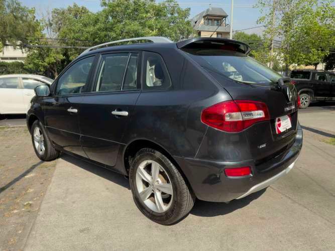 RENAULT KOLEOS DYNAMIQUE 2.5 AUT BOSE LAS CONDES 2012