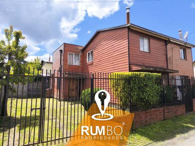 Casa de Esquina en Segunda Faja