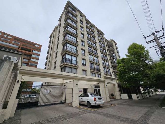 DEPARTAMENTO EN EDIFICIO PASEO DIAGONAL