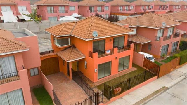 CASA los calicantos 4460