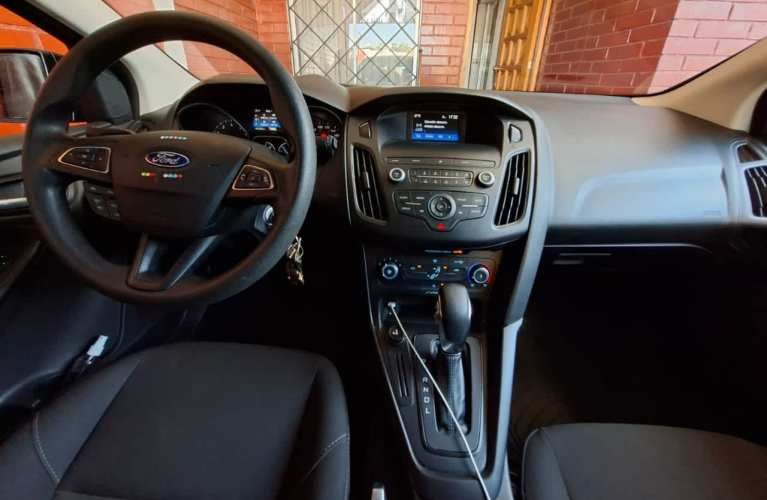 FORD FOCUS 2019 IMPECABLE 40.000 KM. AUTOMATICO 1 DUEÑO.