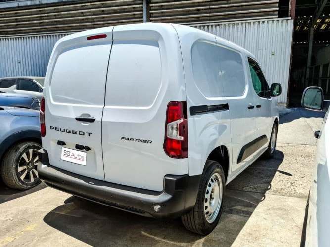 PEUGEOT PARTNER 2025