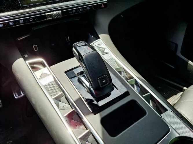DS DS7 CROSSBACK 2024