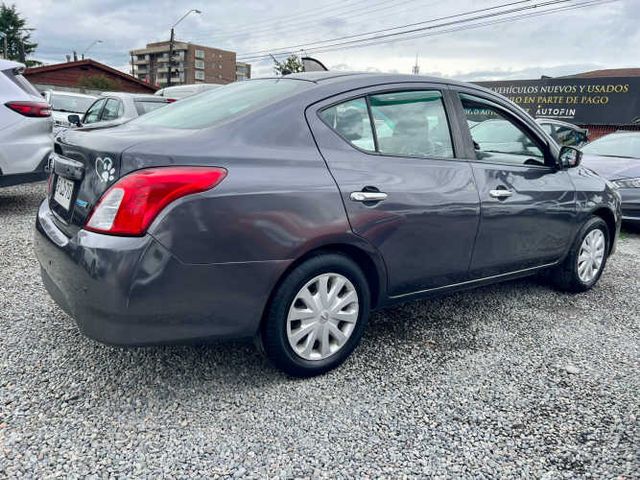 Nissan versa 2017