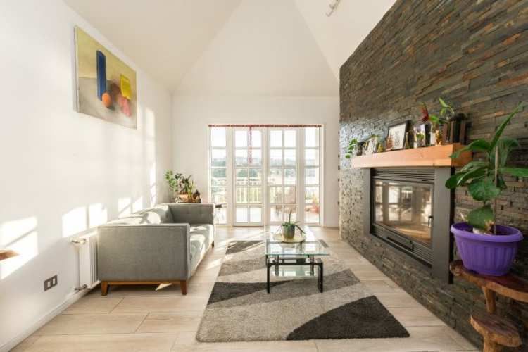 EXCLUSIVO DEPARTAMENTO EN CONDOMINIO CASONAS PATAGONIA VIRGIN, FRUTILLAR, 4D + 4B + SALA ESTAR + TERRAZA.