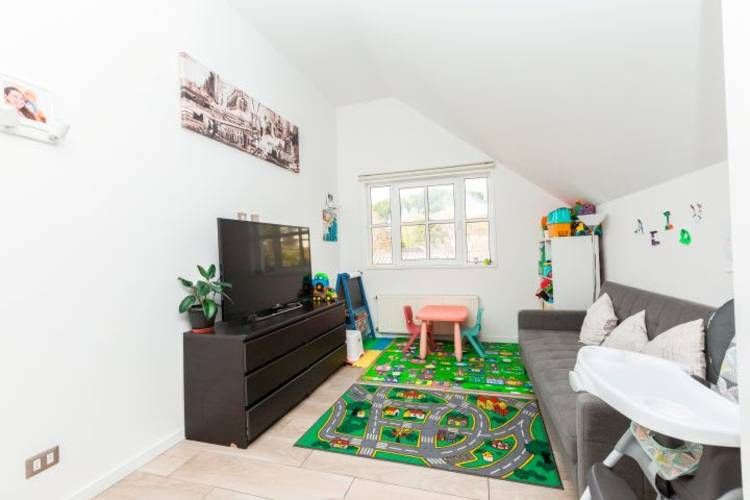 EXCLUSIVO DEPARTAMENTO EN CONDOMINIO CASONAS PATAGONIA VIRGIN, FRUTILLAR, 4D + 4B + SALA ESTAR + TERRAZA.