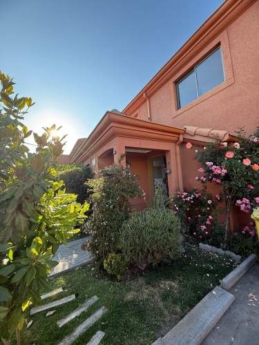 CERCANA A COLEGIOS HIGHLANDS, SANTA CRUZ, CABO DE HORNOS, entre otros