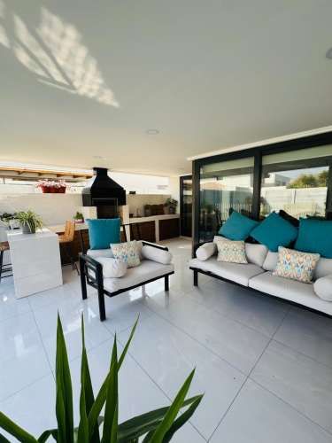 CONECTIVIDAD A SANTIAGO, CARRETERA SAN MARTIN, RUTA 5 Y AUTOPISTA NOR ORIENTE