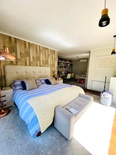 CASA CHILENA 1 PISO A PASOS COLEGIO PEDREGALES, 3D + 3B + Escritorio + P. Servicio + Piscina + Quincho