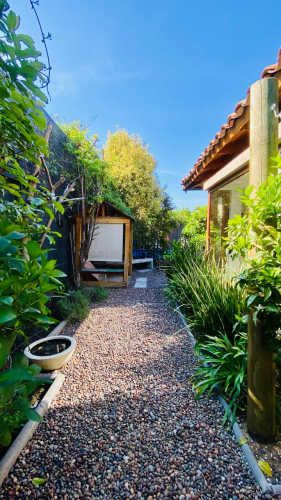 CASA CHILENA 1 PISO A PASOS COLEGIO PEDREGALES, 3D + 3B + Escritorio + P. Servicio + Piscina + Quincho