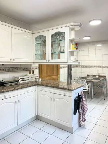 VENTA CASA ESTILO INGLÉS FRENTE AL SANTIAGO COLLEGE, LOS TRAPENSES