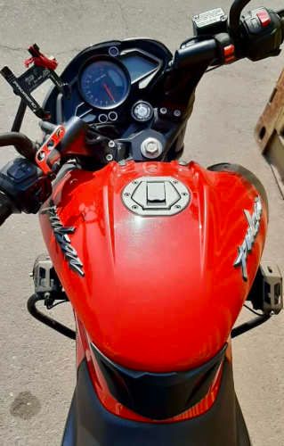 Pulsar 200NSFI Por no uso.