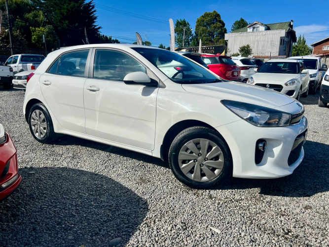 KIA RIO 5 2020