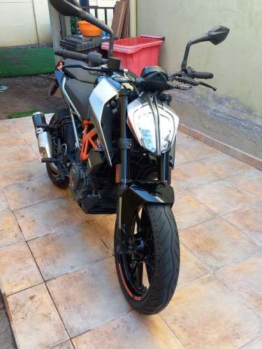 KTM DUKE 250 AÑO 2023