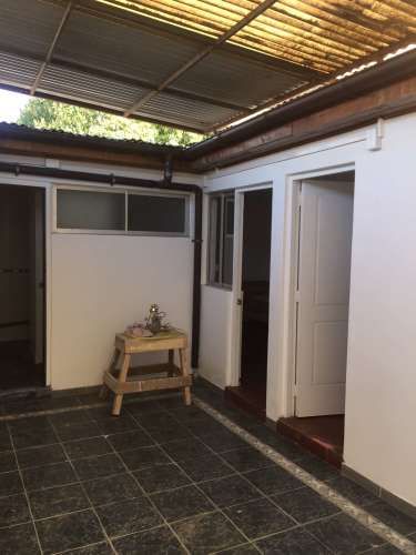 Pieza Las Rejas muy cerca del Metro