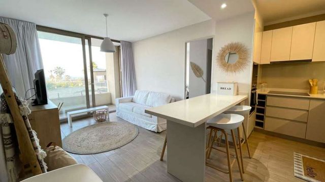 Dpto. arriendo primera línea año corrido (134725)