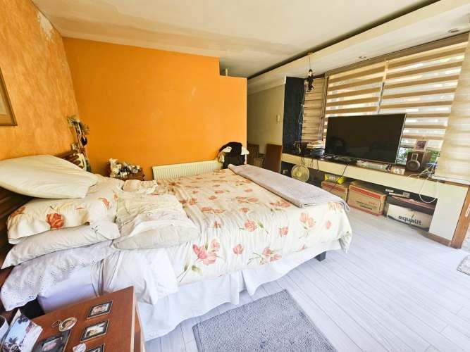 EXCELENTE CASA 4D 3B REMODELADA