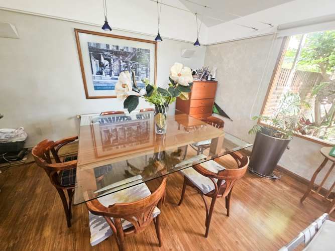 EXCELENTE CASA 4D 3B REMODELADA