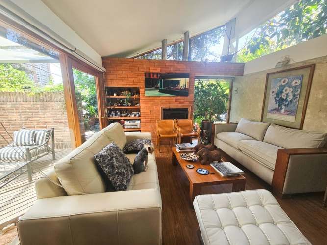 EXCELENTE CASA 4D 3B REMODELADA