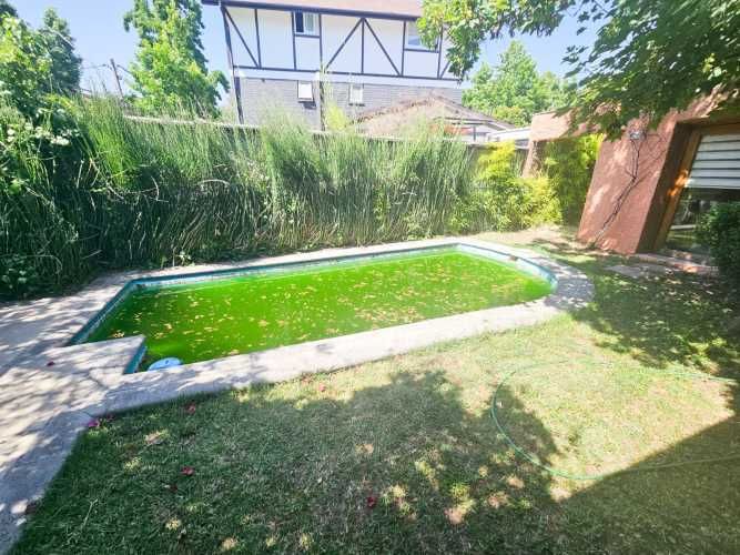 EXCELENTE CASA 4D 3B REMODELADA