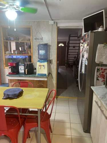 HERMOSA Y AMPLIA CASA EN TALAGANTE