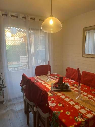 HERMOSA Y AMPLIA CASA EN TALAGANTE