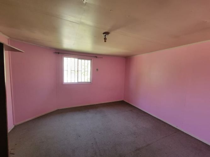 SE VENDE AMPLIA CASA LO MARQUEZ, PEÑAFLOR