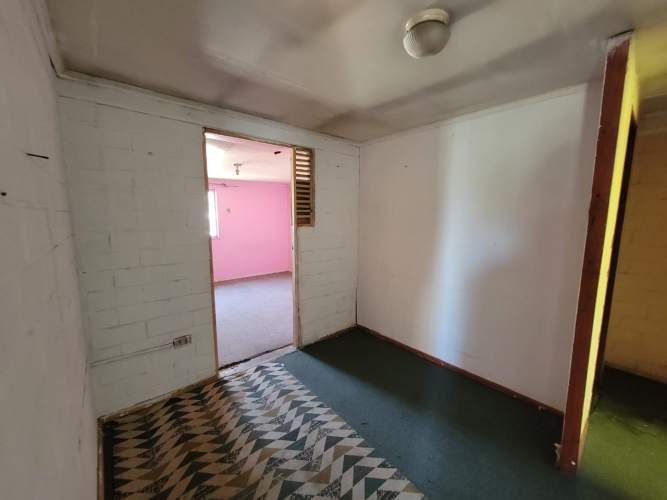 SE VENDE AMPLIA CASA LO MARQUEZ, PEÑAFLOR