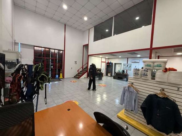Arriendo Local - Galpón Comercial