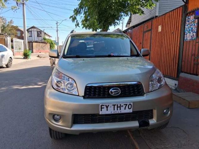 Se vende Jeep Daihatsu Terios año 2014