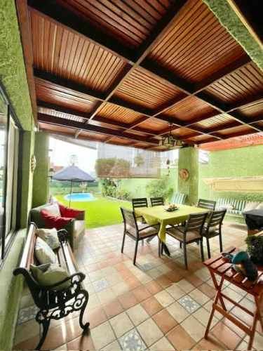 Av Salvador Allende a pasos Playa Brava 458 m2 4 Dorm 3 Baños Piscina 2 Estac