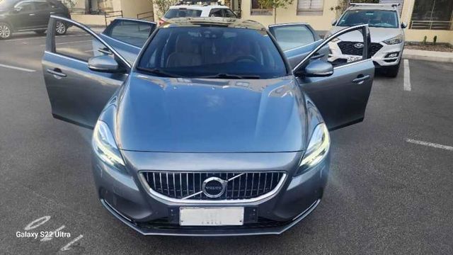 VOLVO V40 2018 (ARICA)