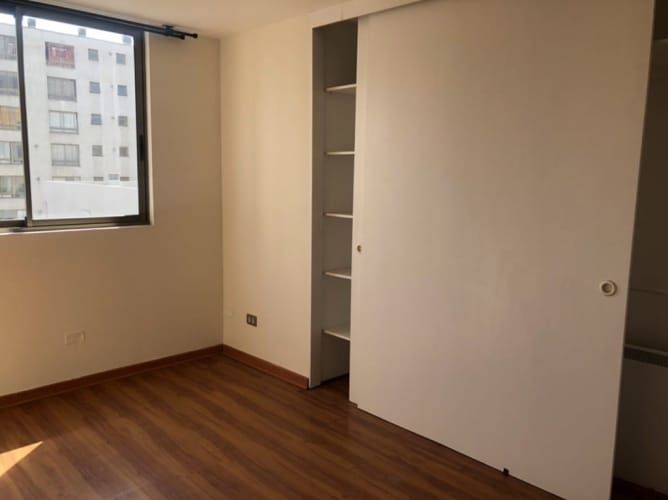 Av. Portugal 442 [530-4]