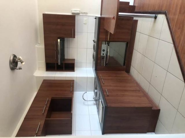 Av. Portugal 442 [530-4]