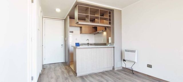 Av Libertador Bernar [751-1]