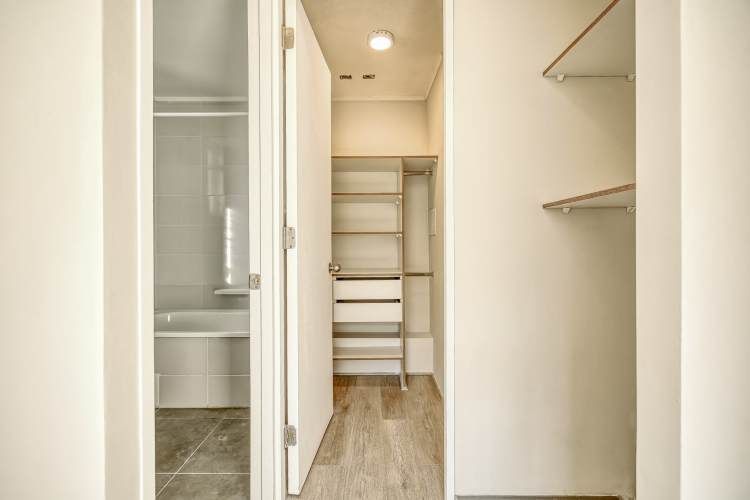 Lia Aguirre [2731-1]