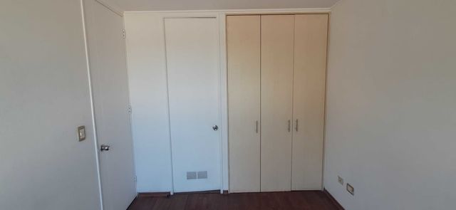 Depto con Vista a Torre Entel metro Moneda  (134755)