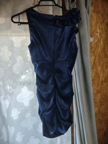 Vestido de fiesta exclusivo sin detalles xs