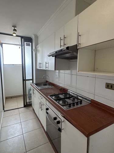 A minutos de metro Los Quillayes/ 3dormitorios estacionamiento