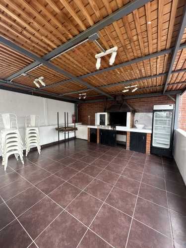 A minutos de metro Los Quillayes/ 3dormitorios estacionamiento