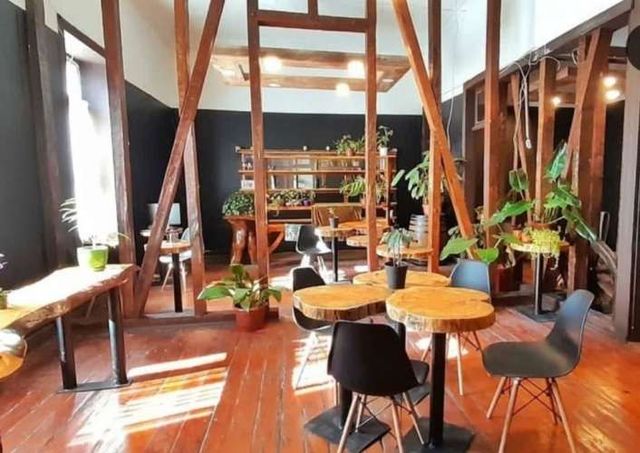 SE ARRIENDA LINDA CASA COMERCIAL CERRO ALEGRE