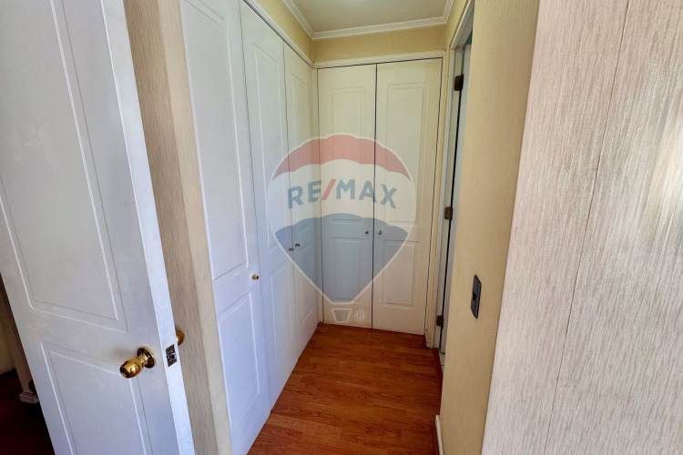 Casa en venta 5d + 4 b, piscina.